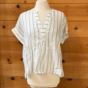 Madewell Lakeline Popover Shirt in a white and blue stripe pattern